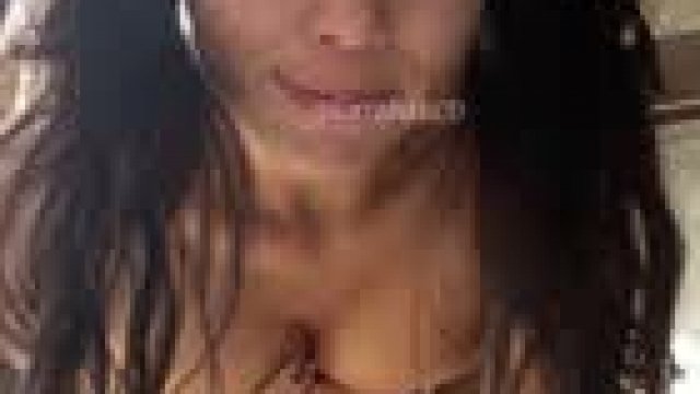 You don't know how soft my buttocks and my big ass are ... Do you want to touch 