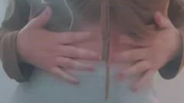 Boyfriend on a business trip, wanna come over? (OC)