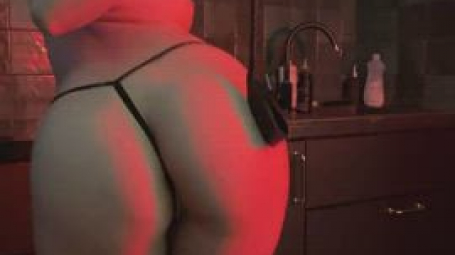 I so want you to spank my ass in a thong