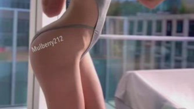 Can I answer the door for you in this?