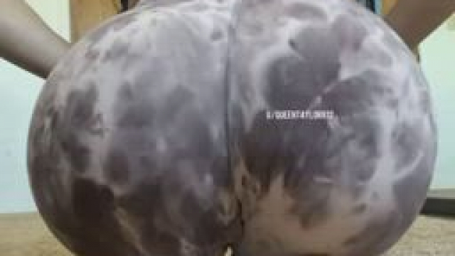 I'm thinking about wearing my butt plug to the gym today.. should I?