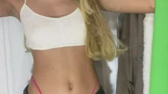 A quickie until my parents get home