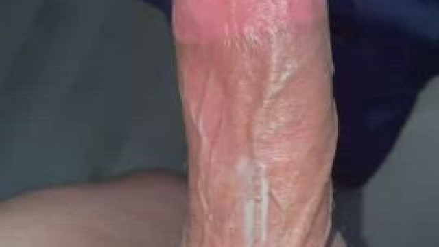 Petite Asian chick gets off from me using her throat