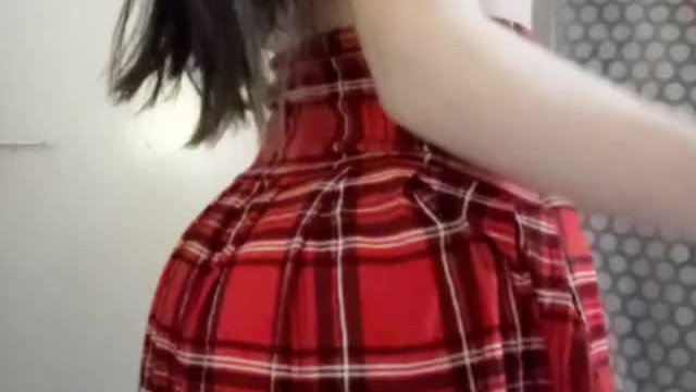 Do you like easy access skirts like this?