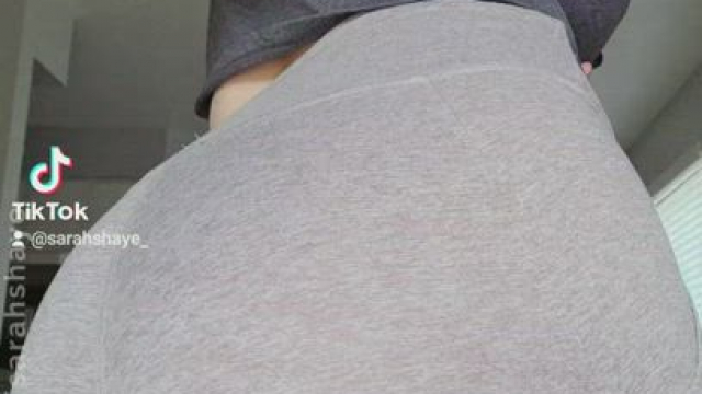 She's got a smoking body