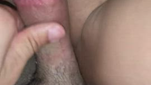 Wie sein praller Schwanz so perfekt in meine muschi passen kann, ist mir ein Rät