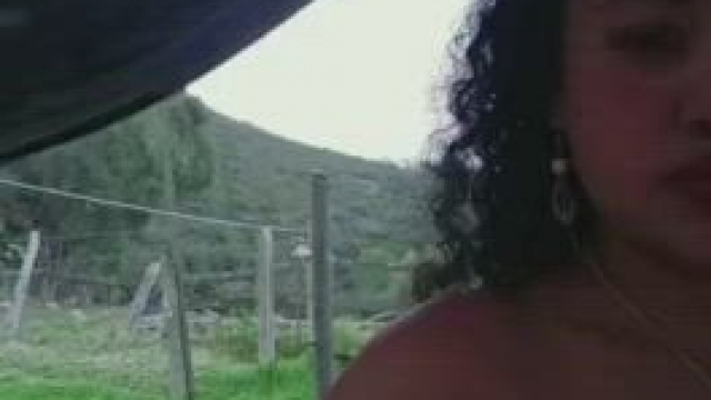 Underestimated the risk and got caught by neighbor [gif]