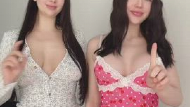 3... 2... 1... BOOBS!