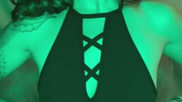 Hotwife in the Mood to Play