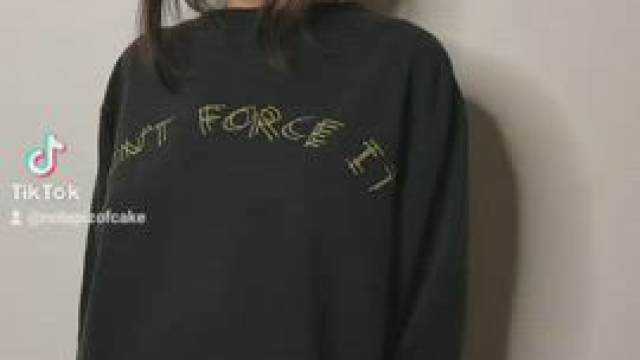 Do i look pretty for you?