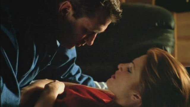 Angie Everhart's supermodel plots in Bare Witness