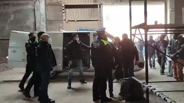 Spanish girl faces the police tits out in Barcelona