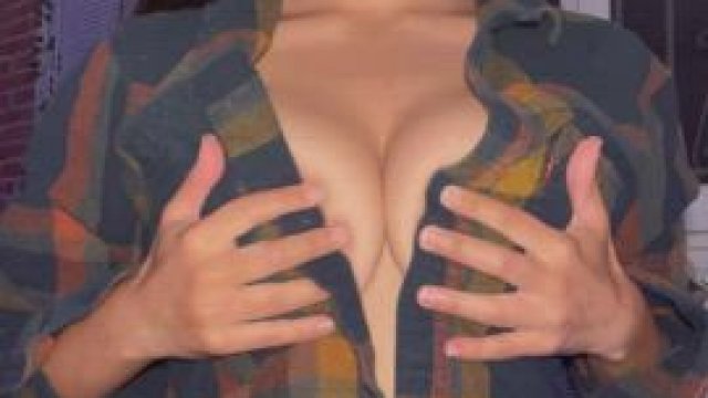 I couldn’t decide if I wanted to flash my ass or my tits so why not both ??