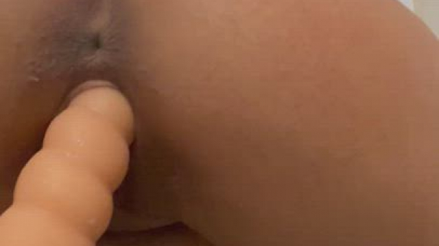 My lips may be small but they grip so tight