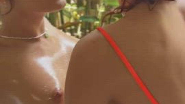 my dream travel with birdy.. she is soo hot