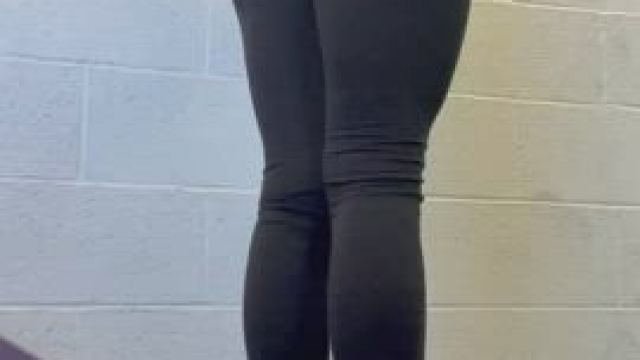 Sneaky peel at the gym