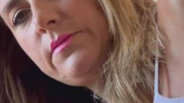 I would like to ride you with a buttplug in my ass [OC] [f]