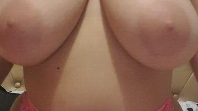 They are pretty bouncy (oc)