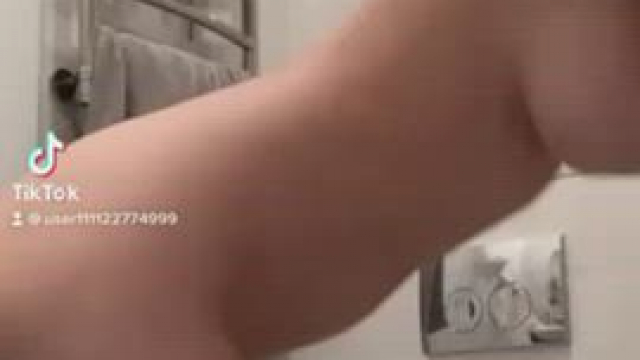 Upvote if your dick is bigger than 3 inches