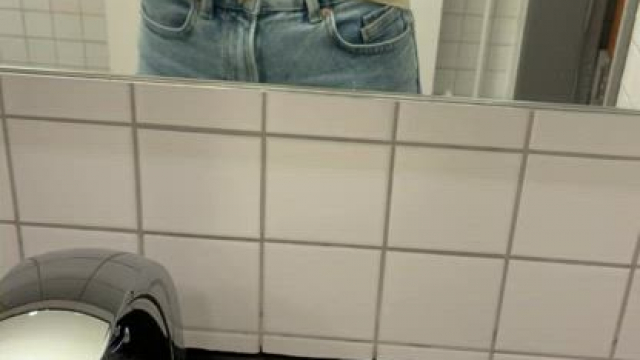 Would you fuck a 2000s girl in public?