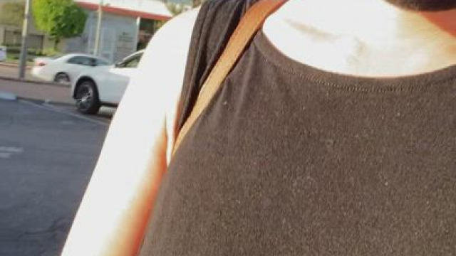 Car honks at me as I'm flashing [GIF]