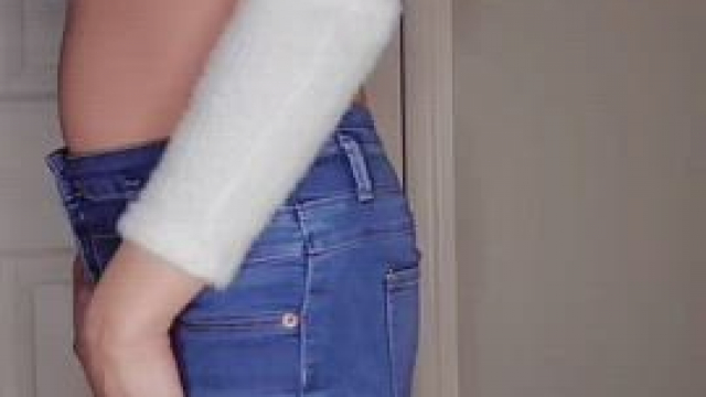 What do you think of my 12 weeks pregnant body?