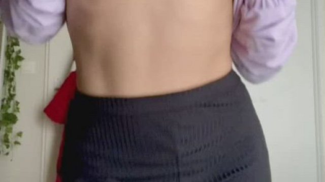 Do you like when I turn around for you?