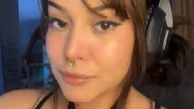 Breed this gamer girl >:)