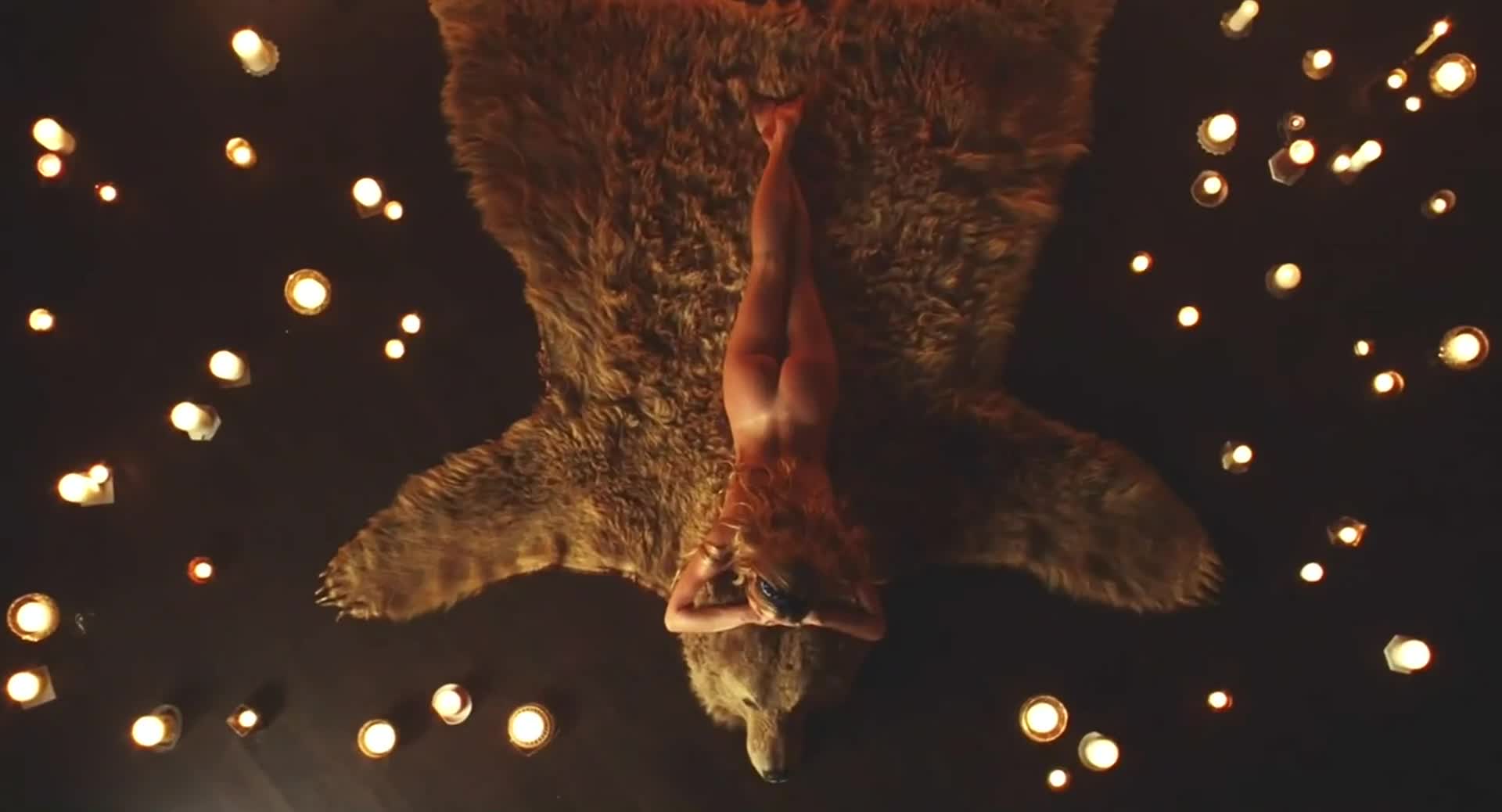 Sydney Sweeney's bare ass