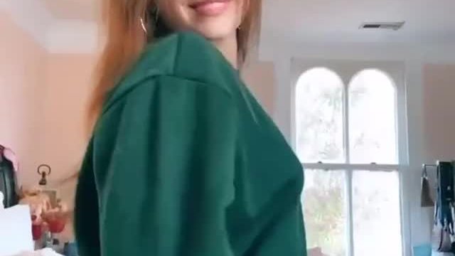 Nike Pros in slow-motion