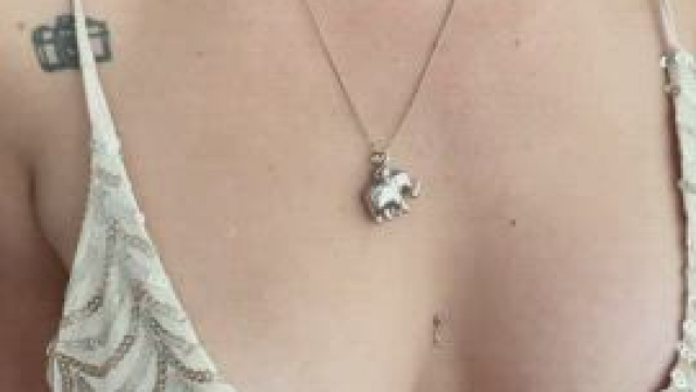 Id only date you, if you would fuck me on our first date.