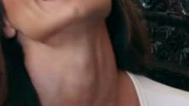 [/r/KendraLust] Cougar star in action