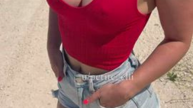 Red looks good around my boobs