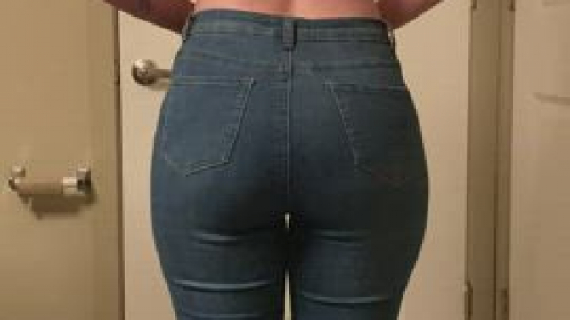 Here’s a gif of me [OC]