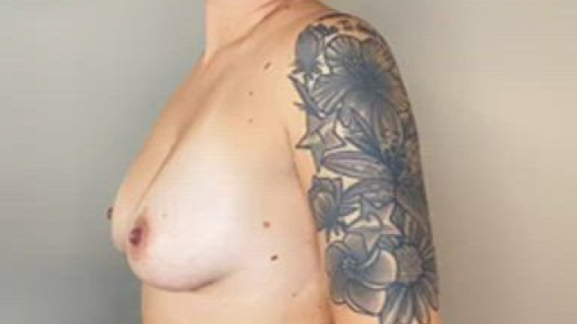 I hope my mom bod can brighten your day!