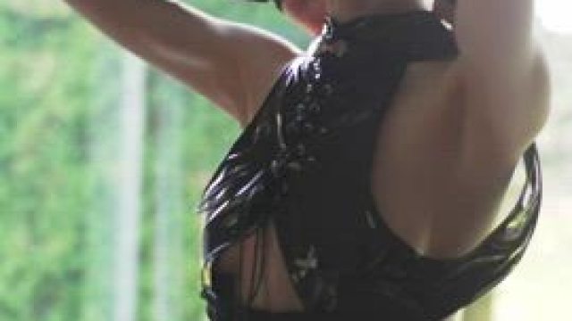 I decided to strip out of my 2B cosplay