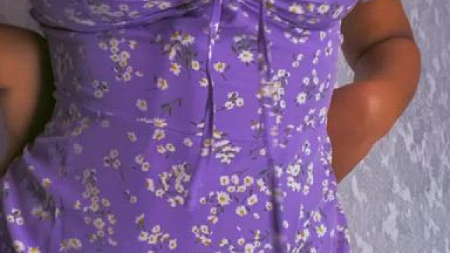 The Perfect Outfit to Meet Strangers from the Internet