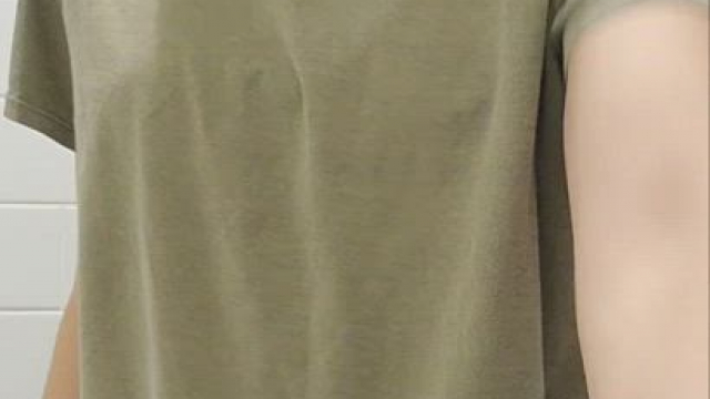 Always flashing at the gym [gif]