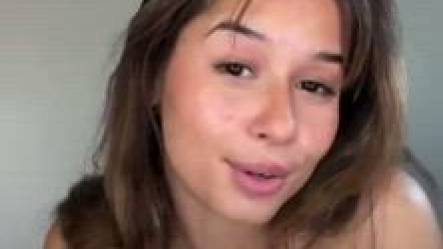 g1abunny nipple show