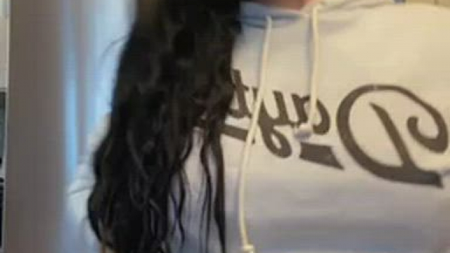 My almost 50 year old ass just gets plumper & plumper… would you smash.