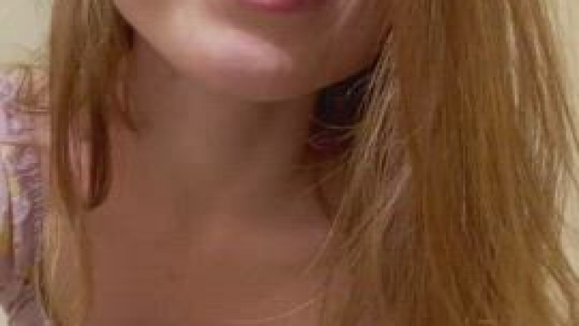 The best kind of strip teases involve tiny gingers!