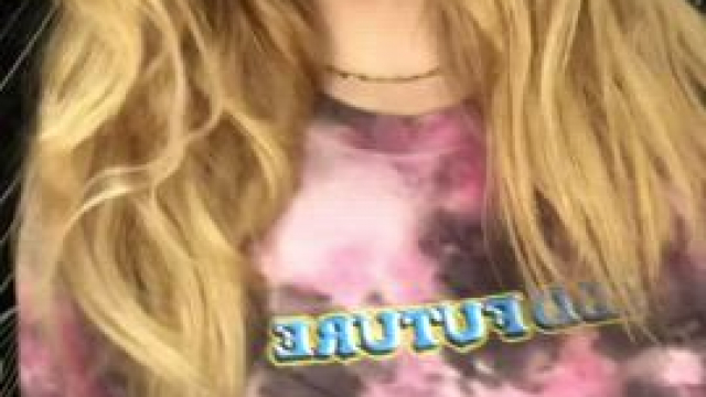 F18 with a cute titty drop