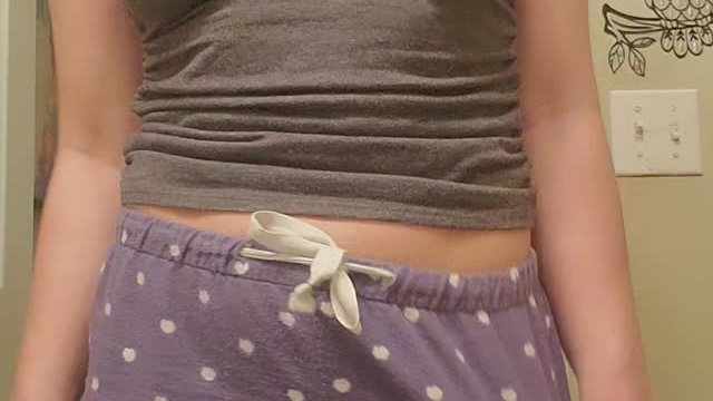 Just stripping and spreading for you..yes I'm still in my pajamas 