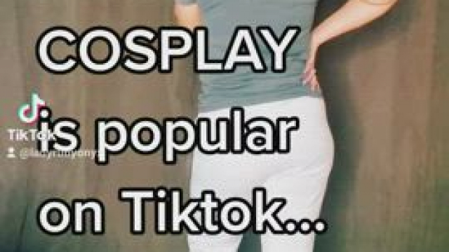 transformation from comfy clothes to black widow