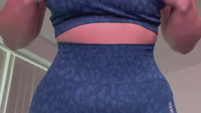 Matching my plugs to my gym wear is fun ;)