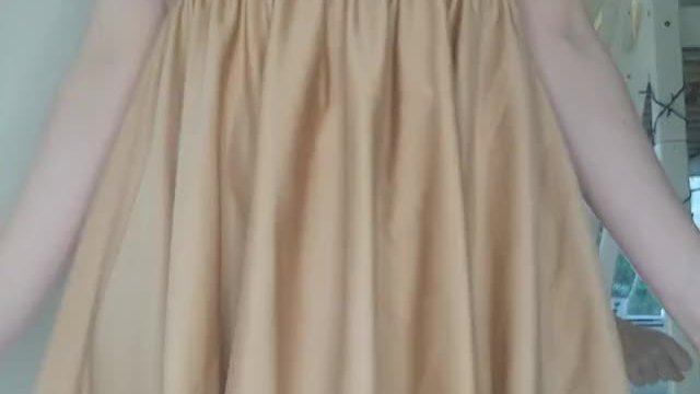 Daddy wants me naked as soon as he walks in the door so I learnt a trick! 