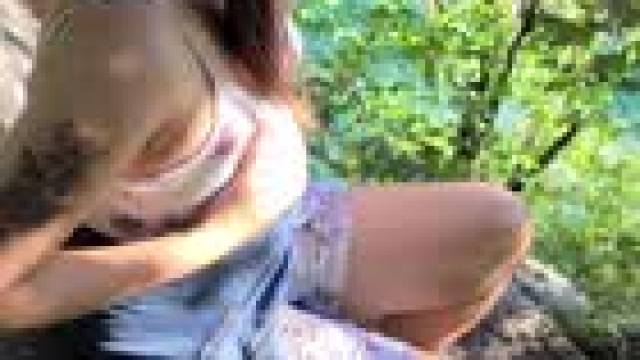 For all the dudes and girls who scroll one handed while browsing Reddit