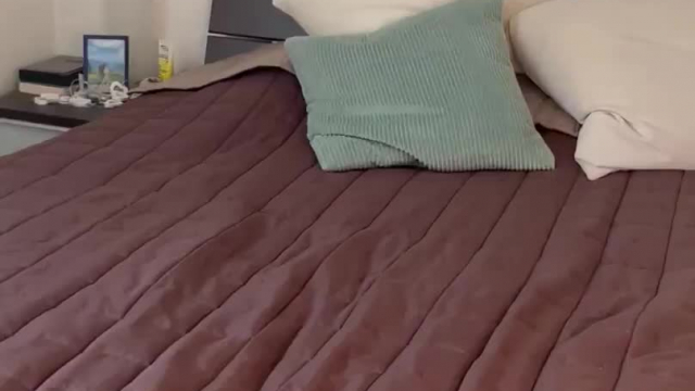 Once oiled up my college ass looks so much better.. Would you screw me?