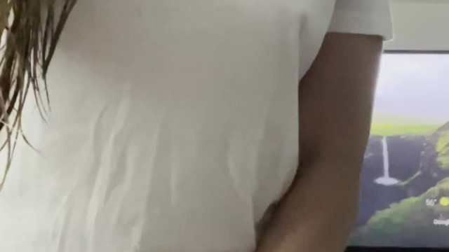 Sent this to the hubs and he left me on read, so here you go Reddit boyfriends… 