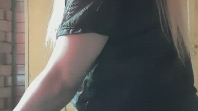 If even 4 guys would smash me, I'll celebrate and fuck myself